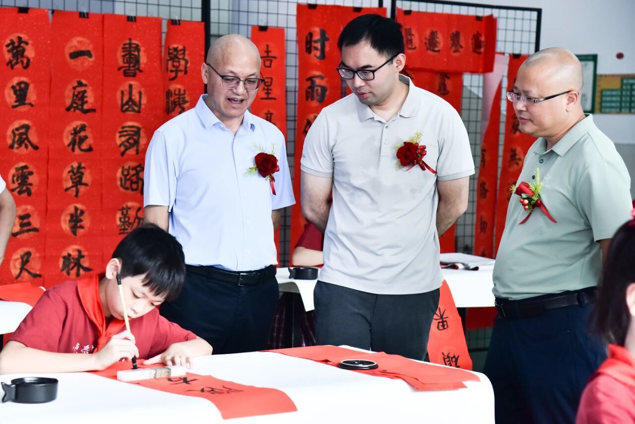 广东省深圳市规范汉字书写教学成果观摩交流会成功举办